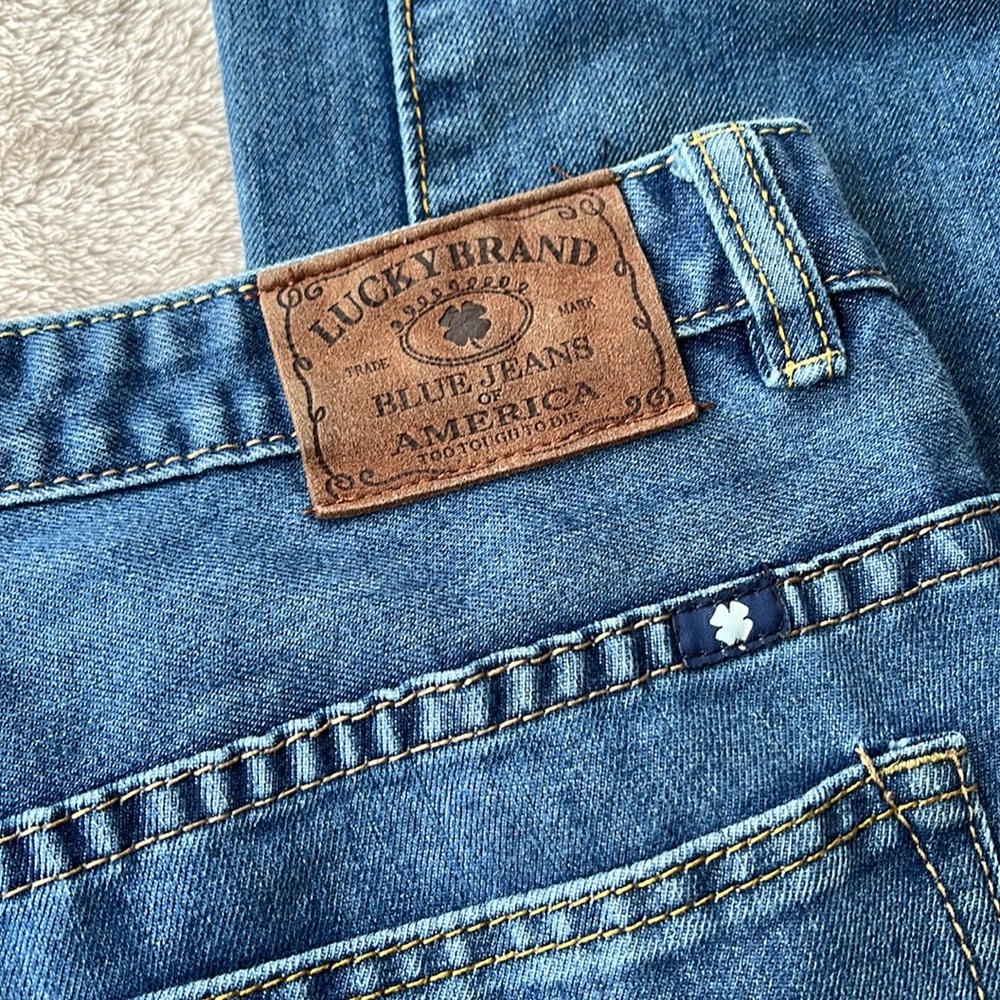 Lucky Brand Cooper Slim Jeans, Size 20 - Picture 2 of 13